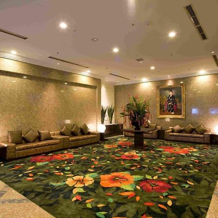Okinawa Kariyushi Urban Resort Naha Buitenkant foto