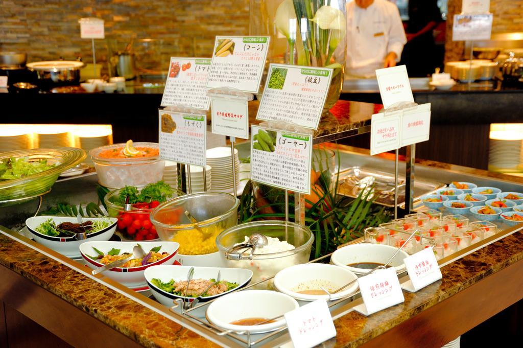 Okinawa Kariyushi Urban Resort Naha Buitenkant foto