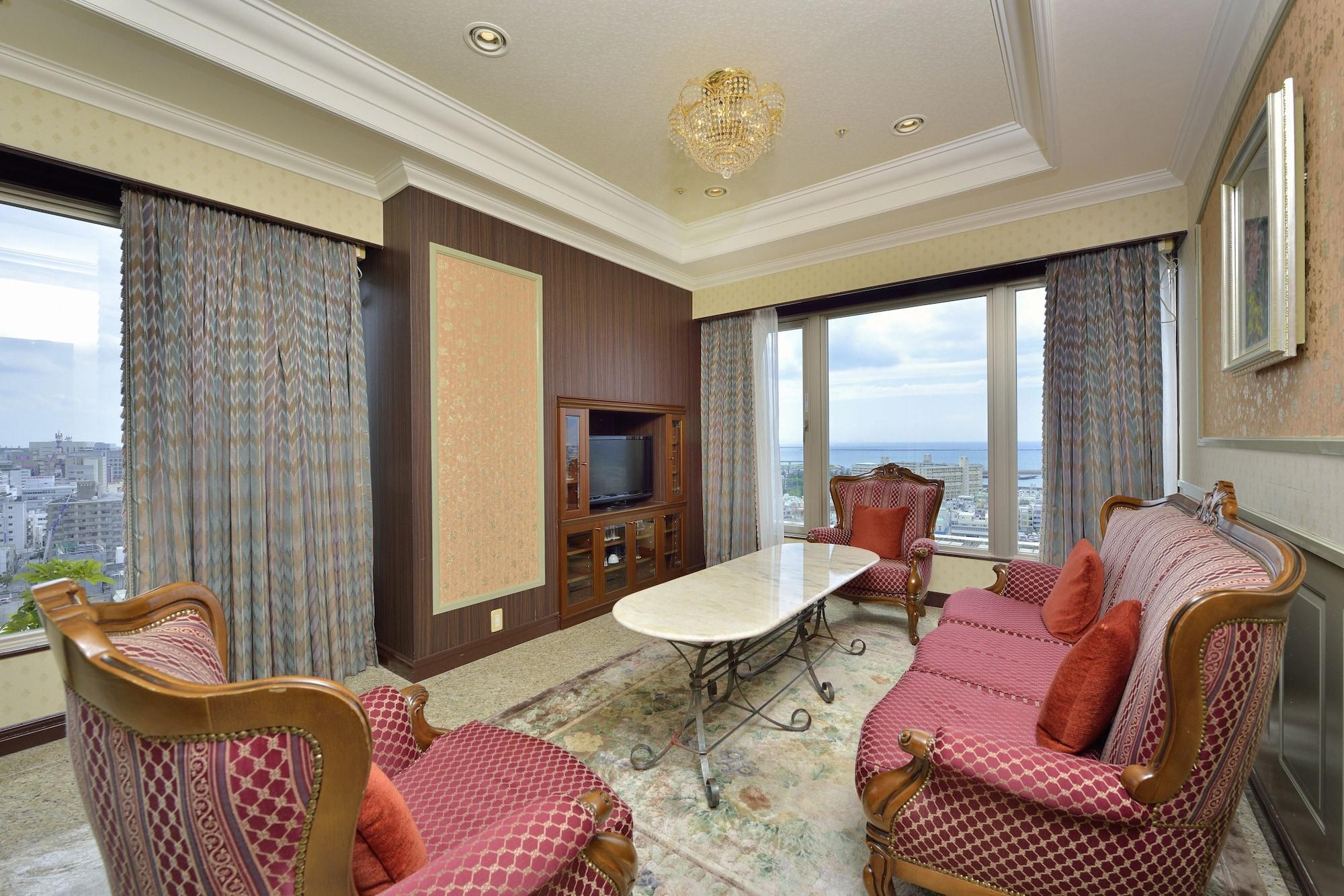Okinawa Kariyushi Urban Resort Naha Buitenkant foto