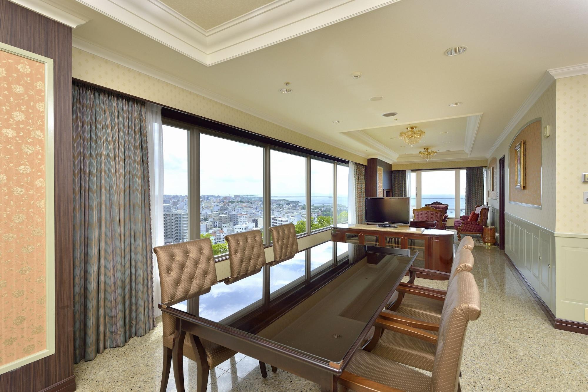 Okinawa Kariyushi Urban Resort Naha Buitenkant foto