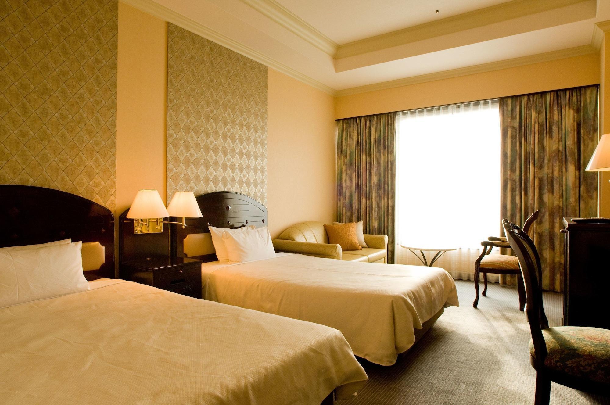 Okinawa Kariyushi Urban Resort Naha Buitenkant foto